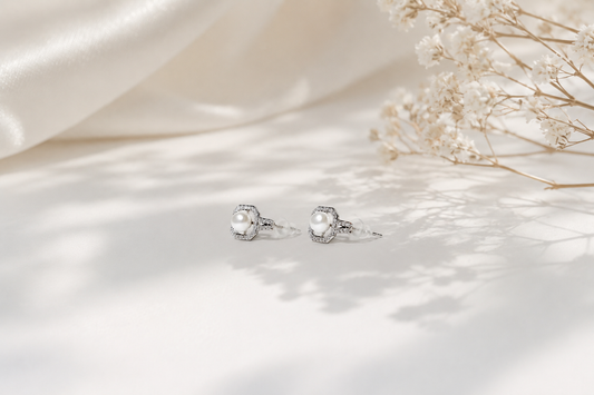 The Geometric Pearl Frame Studs – 925 Sterling Silver