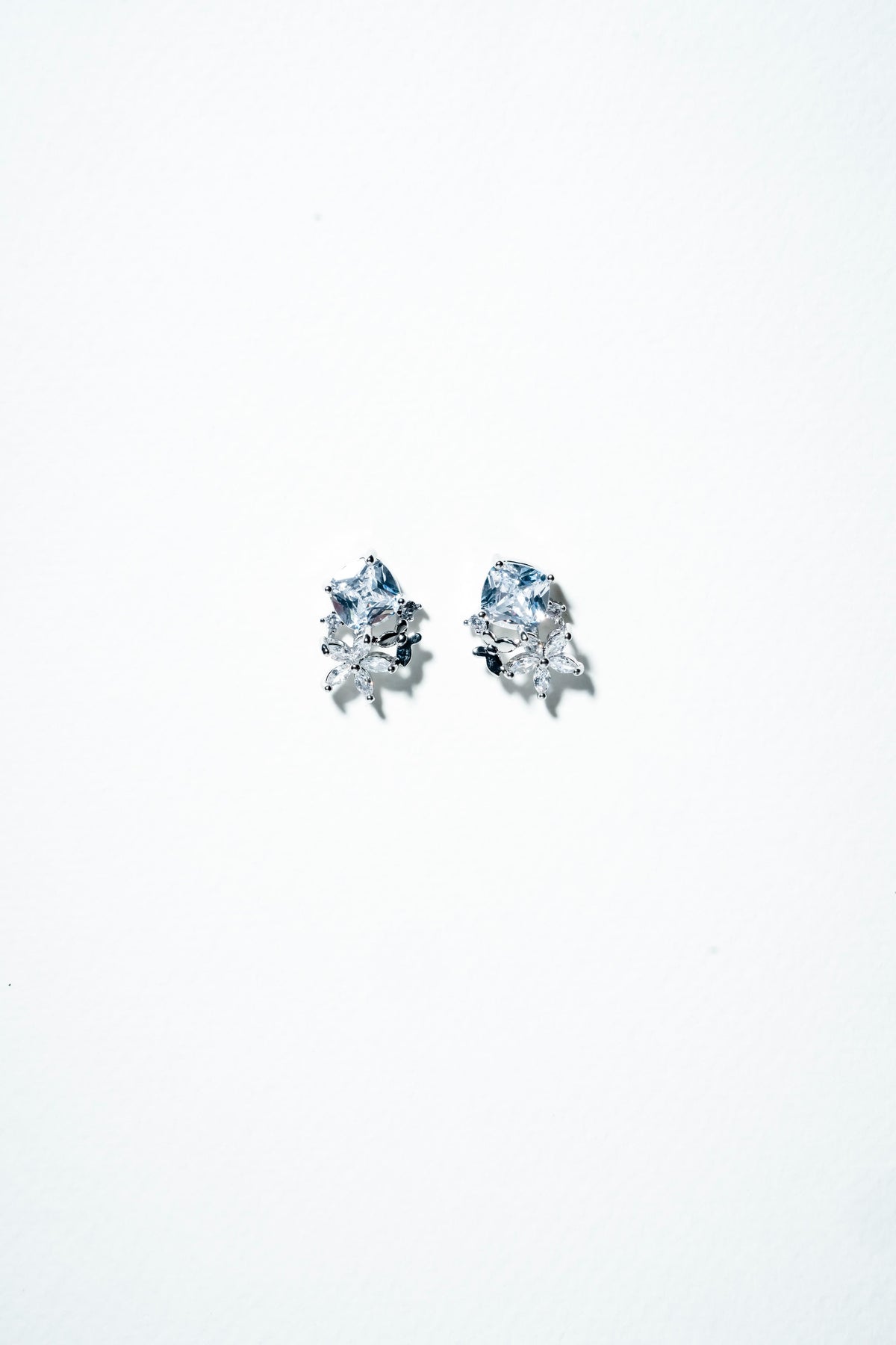 The Midnight Blossom Threader Earrings – 925 Sterling Silver