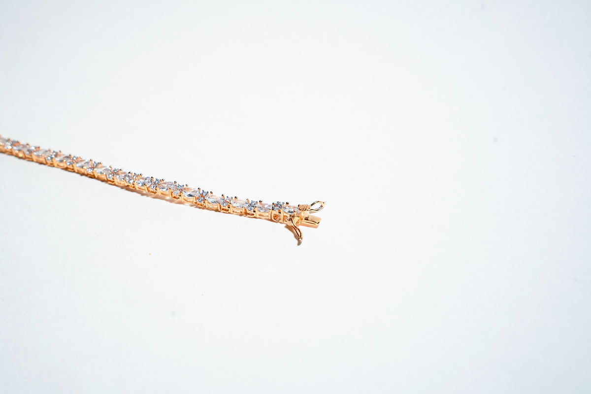 The Opulent Shimmer Tennis Link