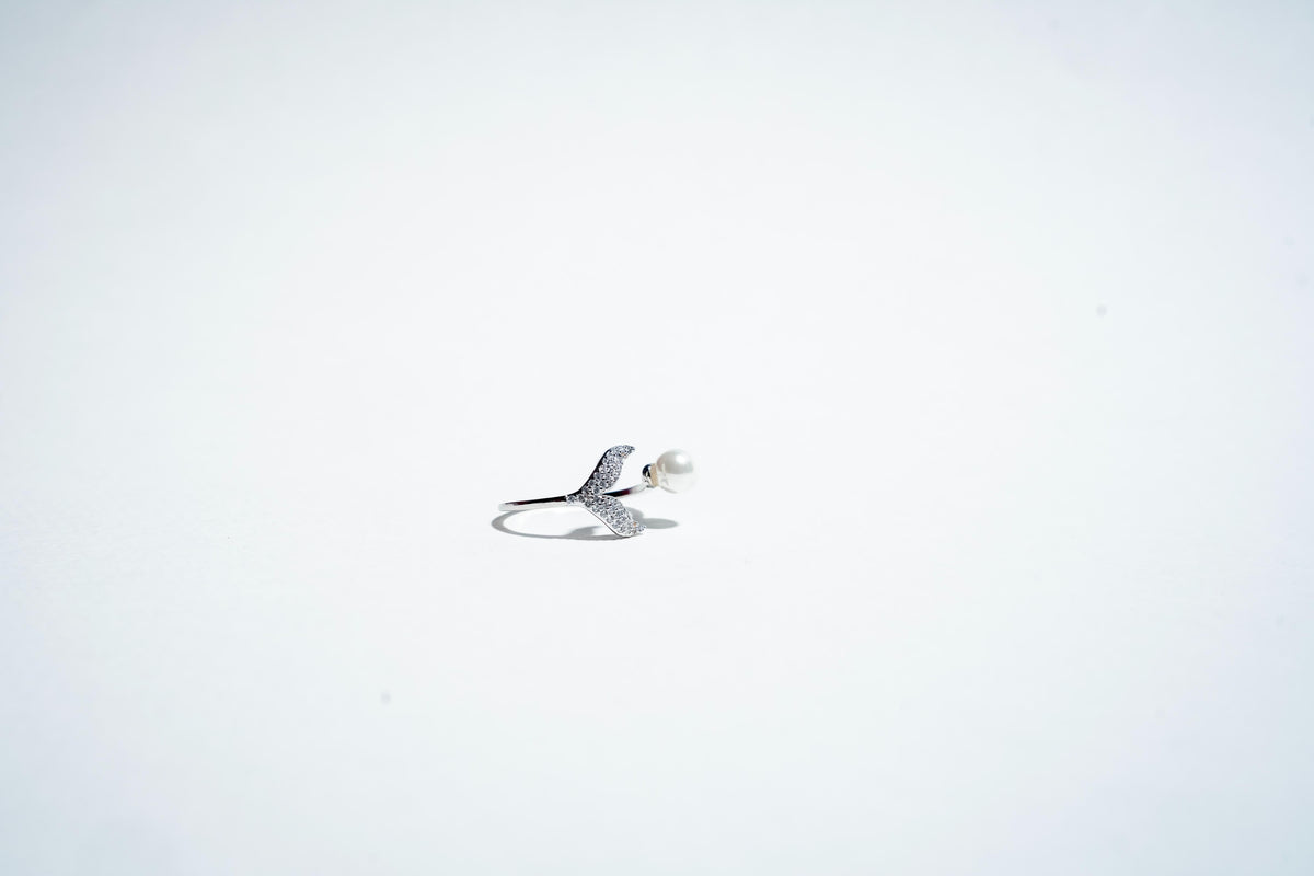 Mermaid’s Serenade: The Enchanted Pearl & Tail Ring
