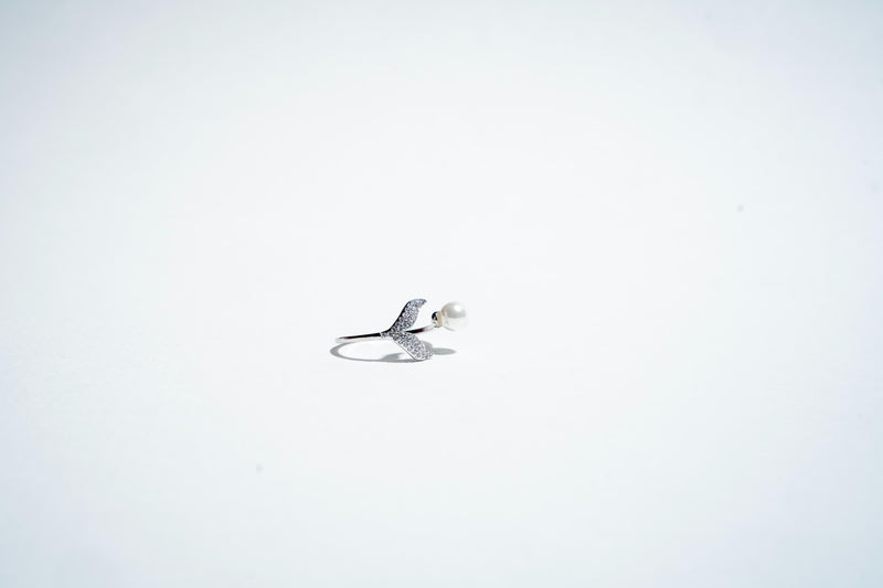 Mermaid’s Serenade: The Enchanted Pearl & Tail Ring