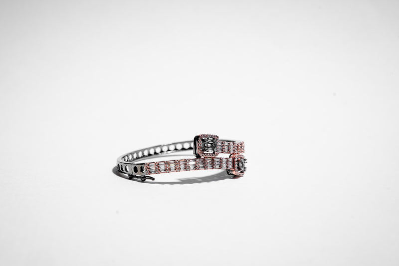 The Eclipse Duo-Tone Bangle – 18K Rose Gold & Obsidian Noir
