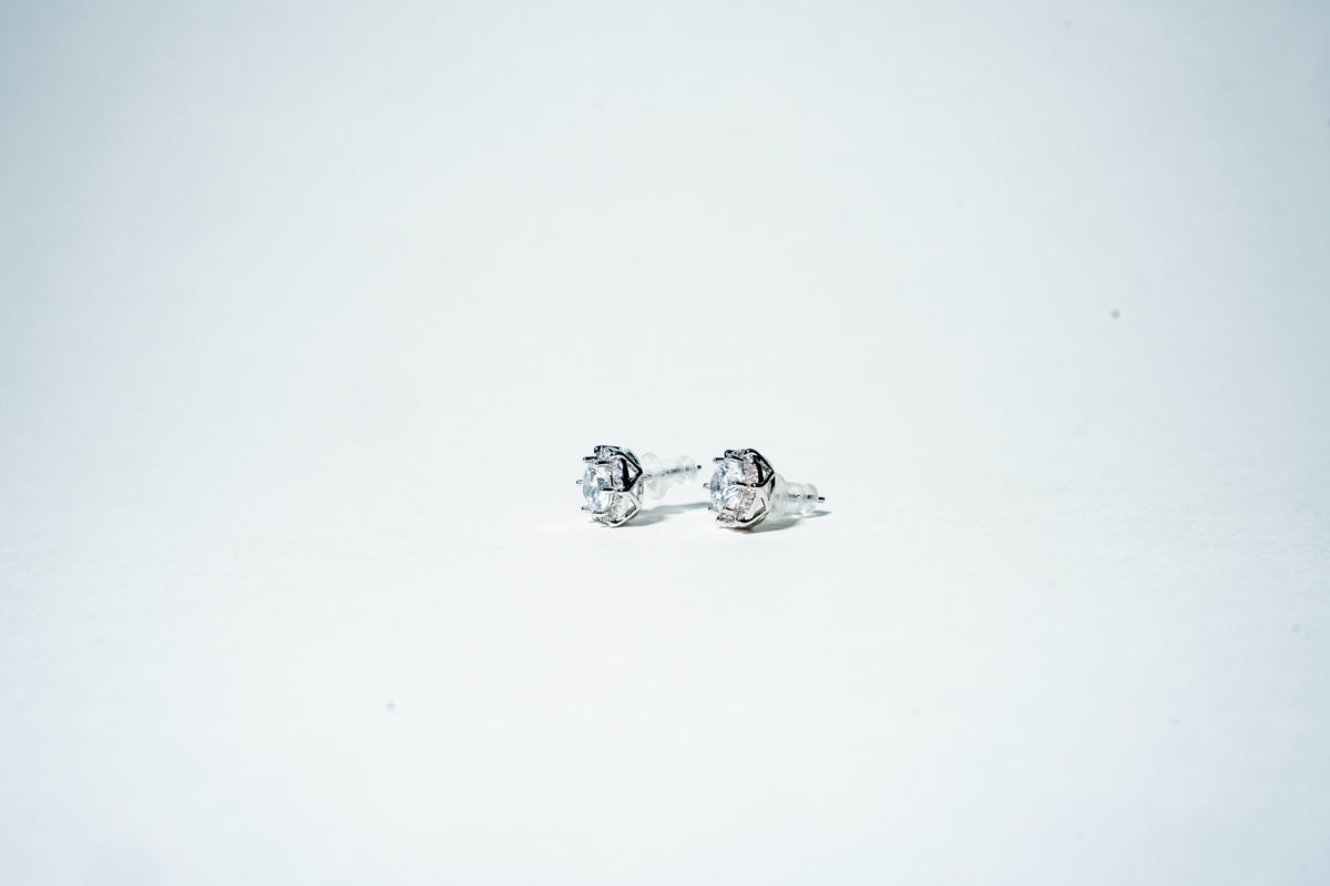 The Crown Solitaire Studs – 925 Sterling Silver